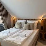 Sky Gate By Cozy Corners Aparthotel 4*