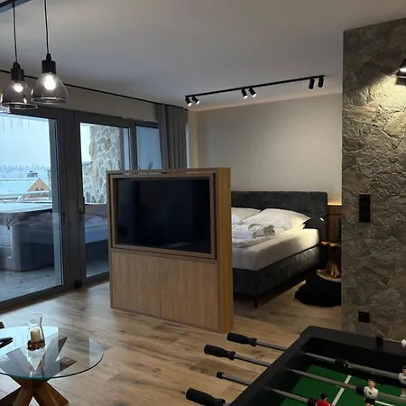 Sky Gate By Cozy Corners Aparthotel