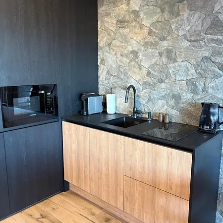 Sky Gate By Cozy Corners Aparthotel 4*